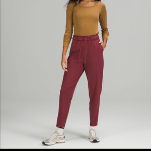 NWT Lululemon Stretch High-rise Pants